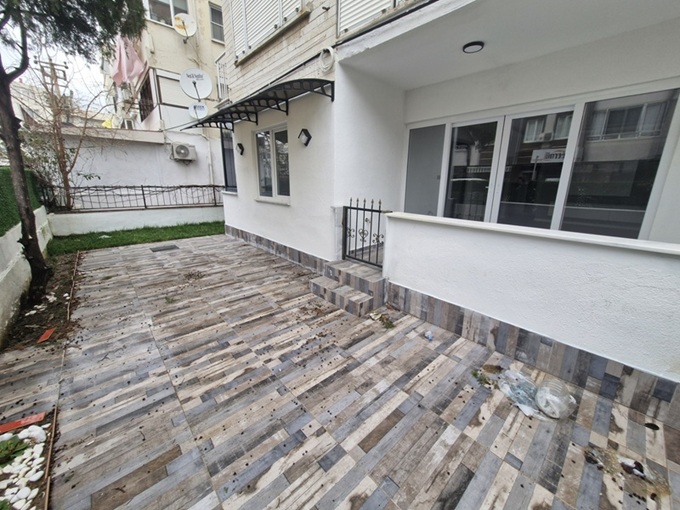 AKÇAY MERKEZ BAHÇE KULLANIMLI SATILIK LÜKS YAPILI 2+1 DAİRE 160426 NO:2008