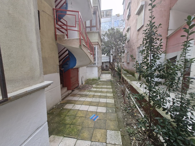 AKÇAY MERKEZ SARIKIZ SATILIK ARA KAT MASRAFSIZ 2+1 DAİRE