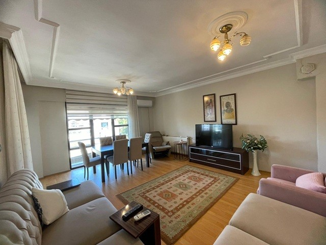 ALTINOLUK MERKEZ GENİŞ KULLANIMLI 2+1 YAZLIK DAİRE 100426 NO:2003