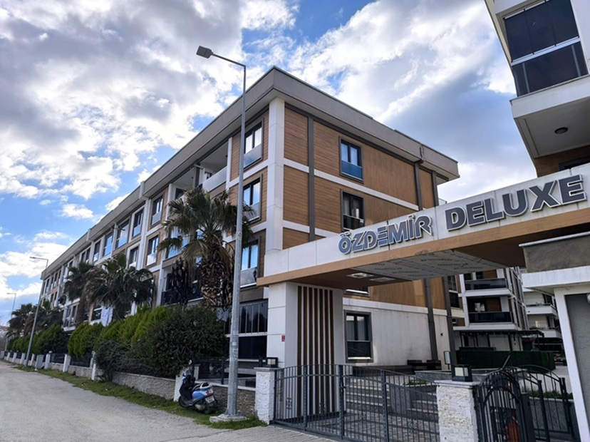 AKÇAY ALTINKUM HAVUZLU SİTEDE GENİŞ SATILIK 1+1 DAİRE 090426 NO:1003